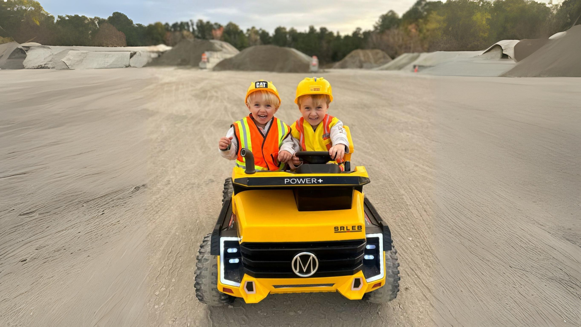 The Ultimate Guide to Ride-On Dump Trucks for 1-Year-Olds: Fun, Safety ...